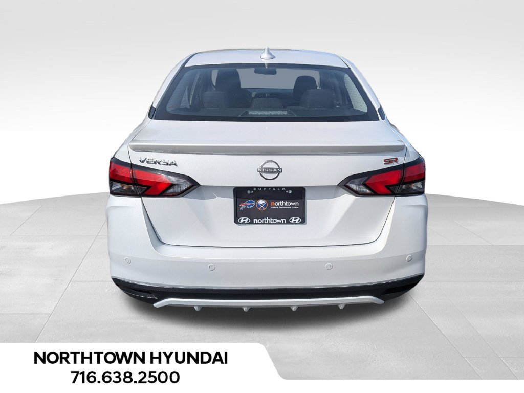 Used 2025 Nissan Versa SR FWD image 13