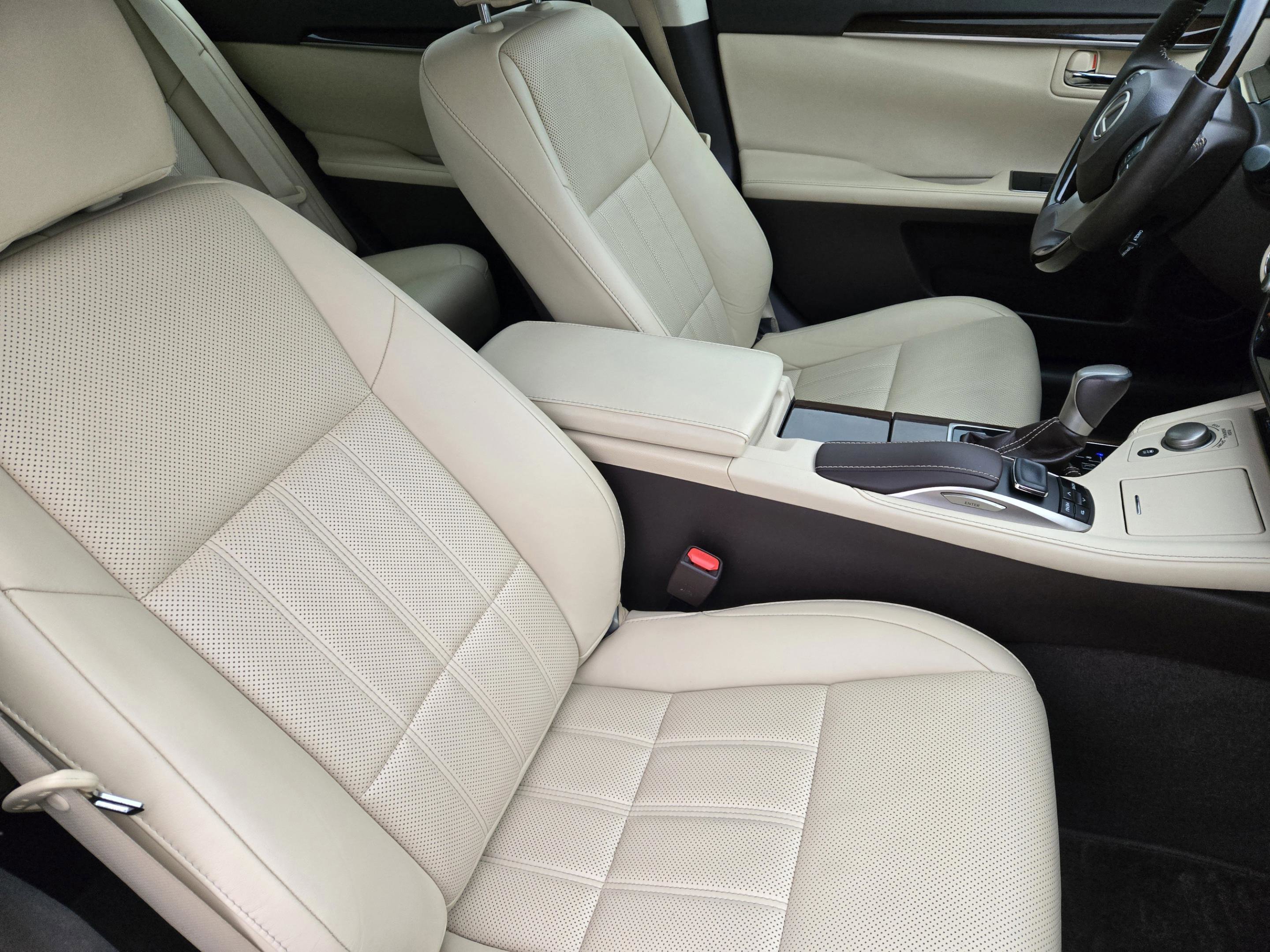 Used 2017 Lexus ES 350 w/ Luxury Package FWD image 10
