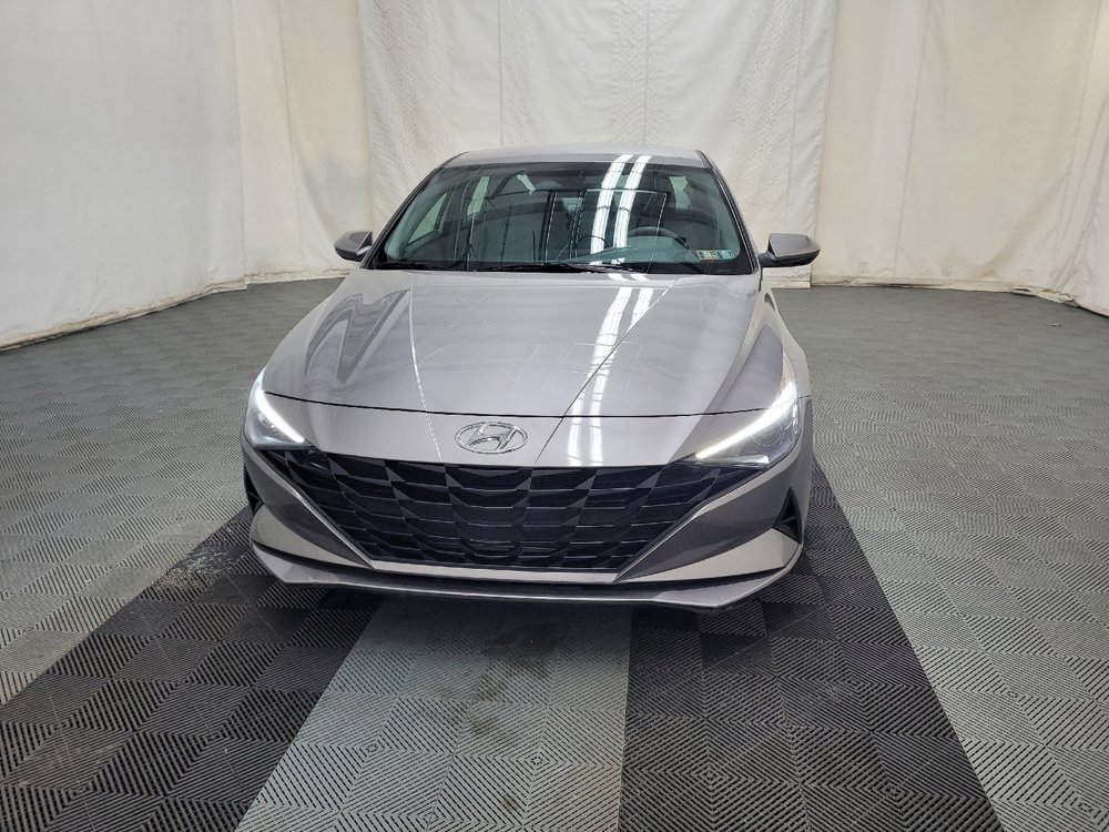 Used 2023 Hyundai Elantra SEL w/ Cargo Package image 15