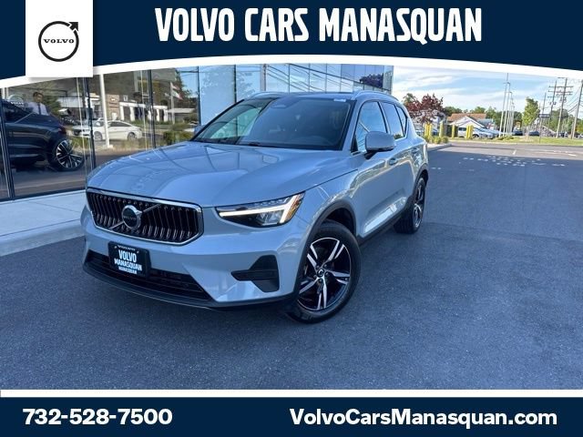 Certified 2025 Volvo XC40 B5 Core