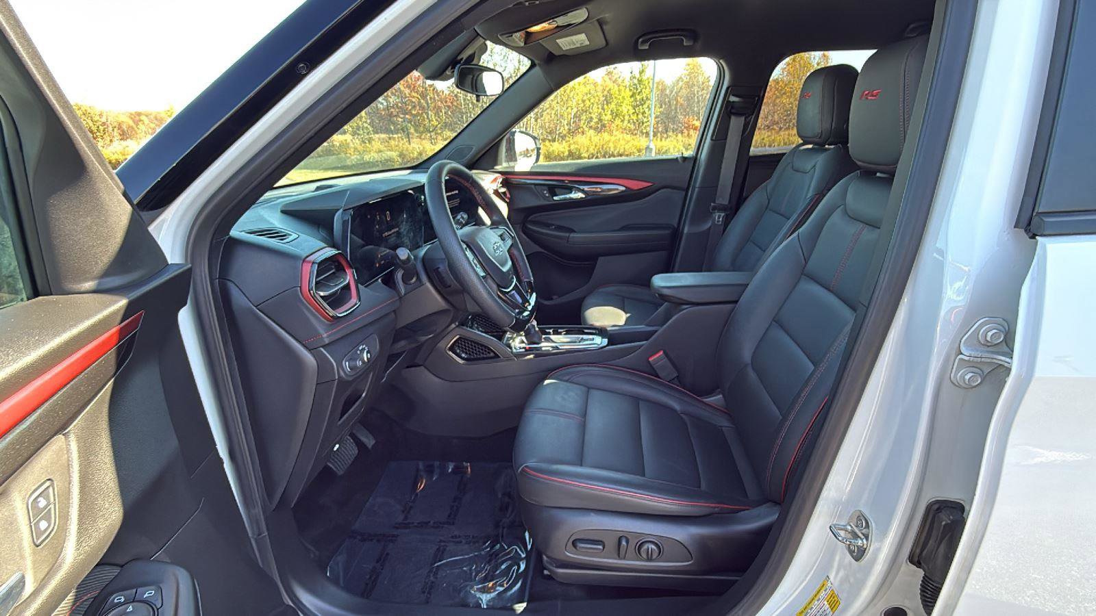 Used 2024 Chevrolet TrailBlazer RS image 25