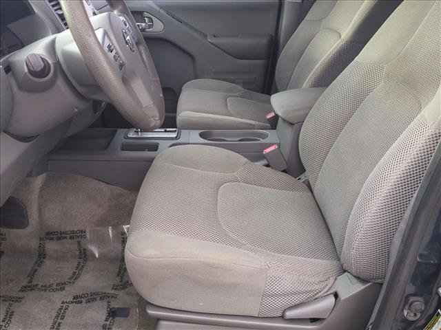 Used 2016 Nissan Frontier SV image 14