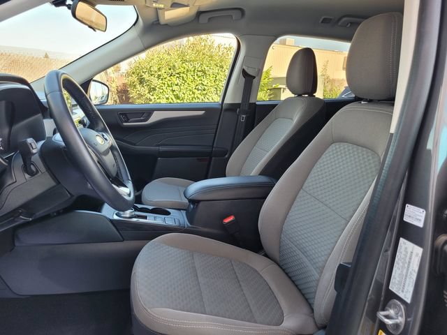 Used 2022 Ford Escape SE w/ Convenience Package FWD image 12