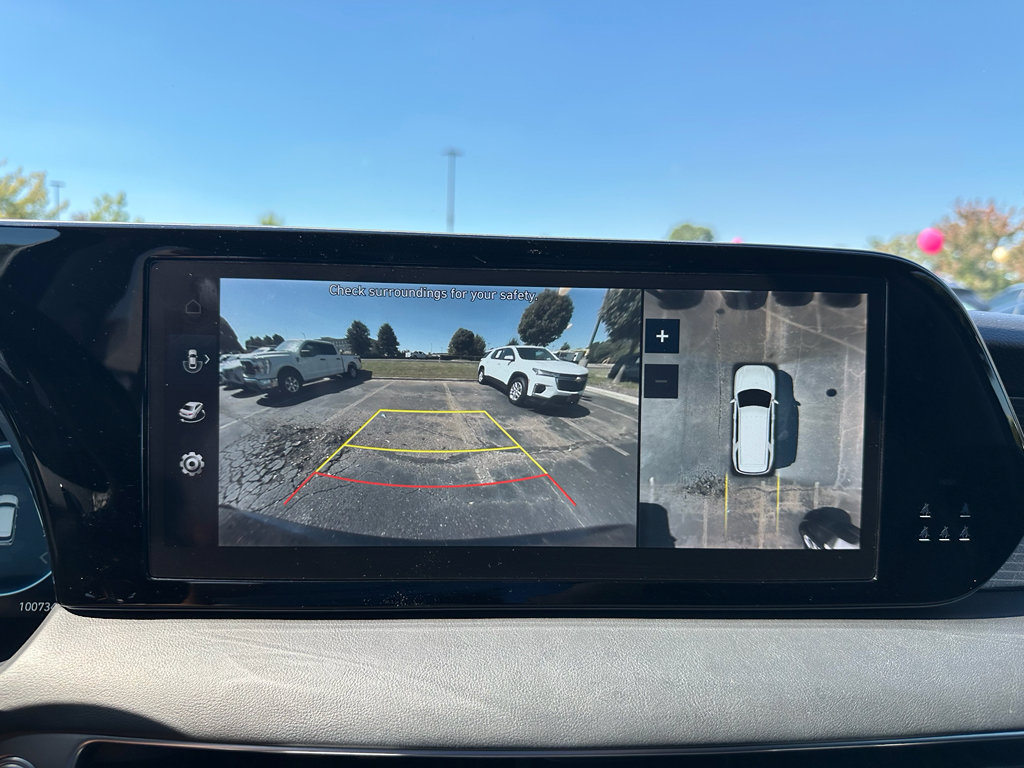 Used 2023 Hyundai Palisade Limited w/ Cargo Package image 17