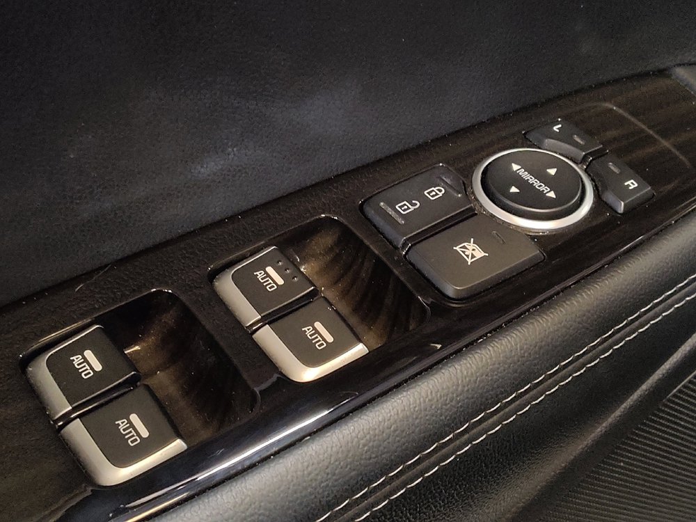 Used 2020 Kia Sorento LX image 27