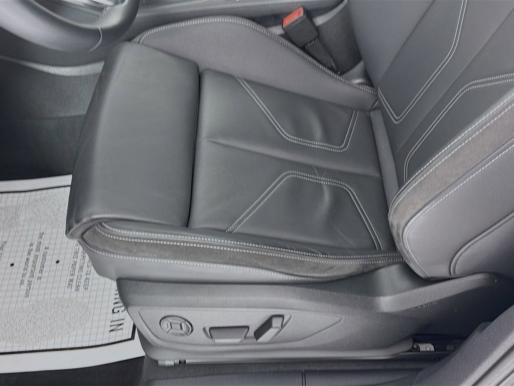 Used 2023 Audi Q3 2.0T Premium Plus w/ Premium Plus Package image 20