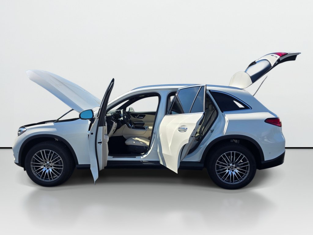 New 2027 Mercedes-Benz GLC 300 4MATIC image 9