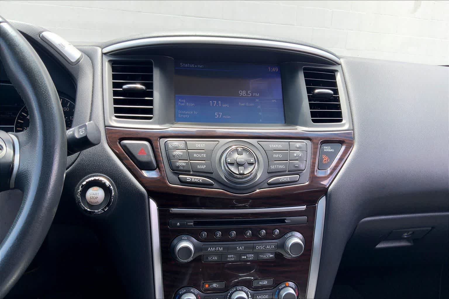 Used 2015 Nissan Pathfinder Platinum w/ Family Entertainment Package FWD image 34