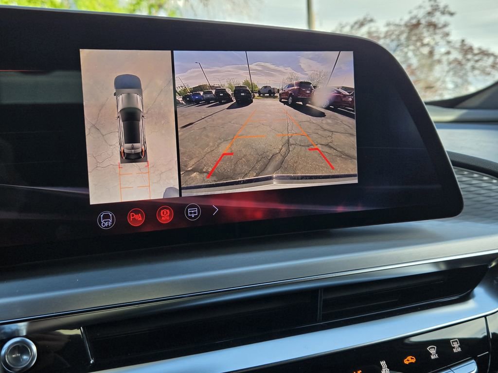 New 2026 Cadillac Lyriq V AWD/4WD image 11