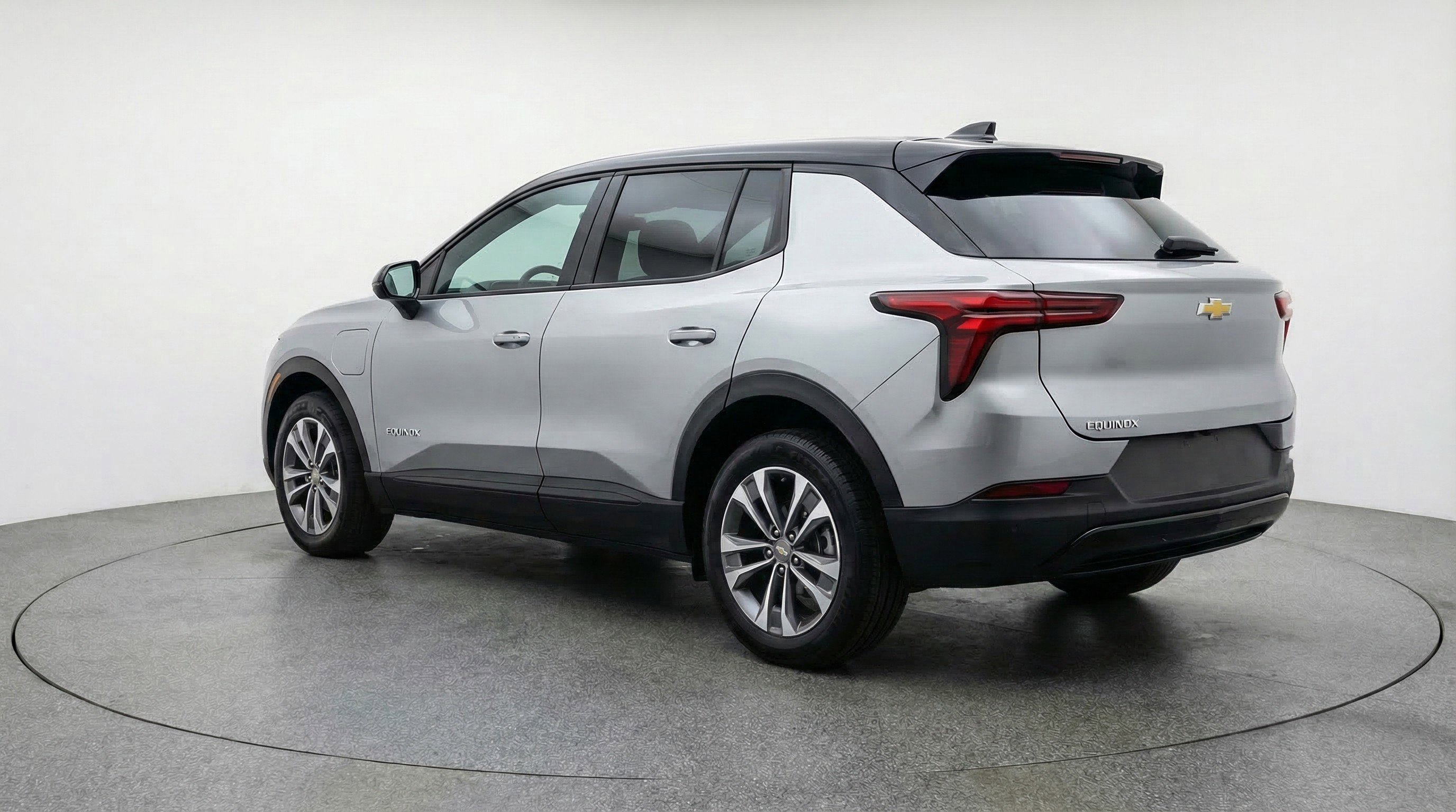 Used 2025 Chevrolet Equinox LT image 6
