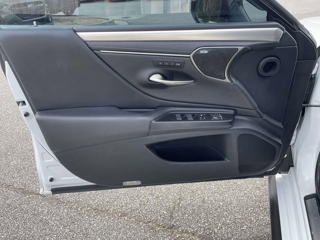 Used 2020 Lexus ES 350 F Sport w/ Accessory Package FWD image 14