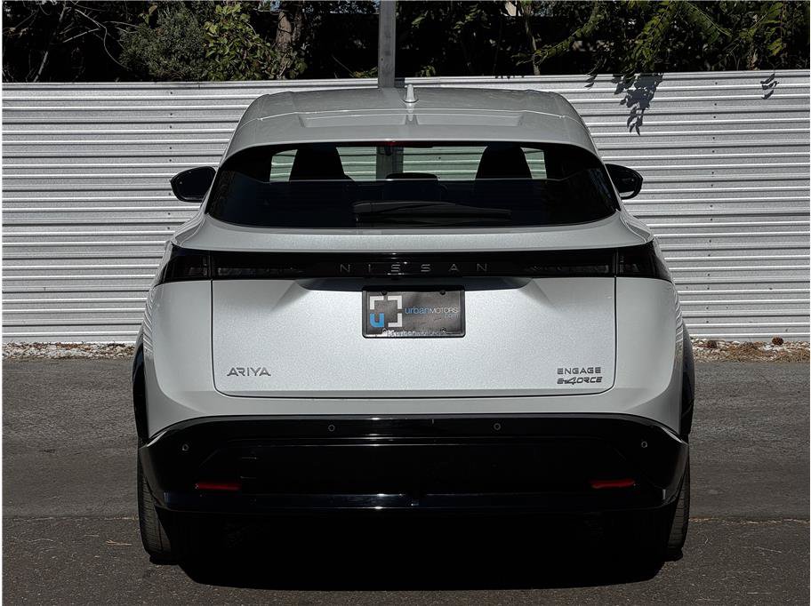 Used 2024 Nissan Ariya AWD image 11