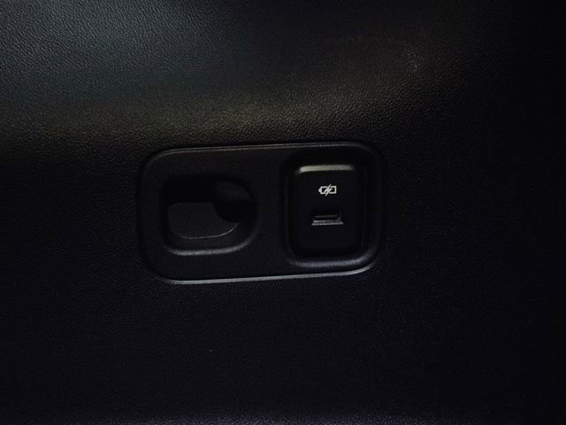 Used 2023 GMC Acadia SLE w/ Driver Convenience Package image 22