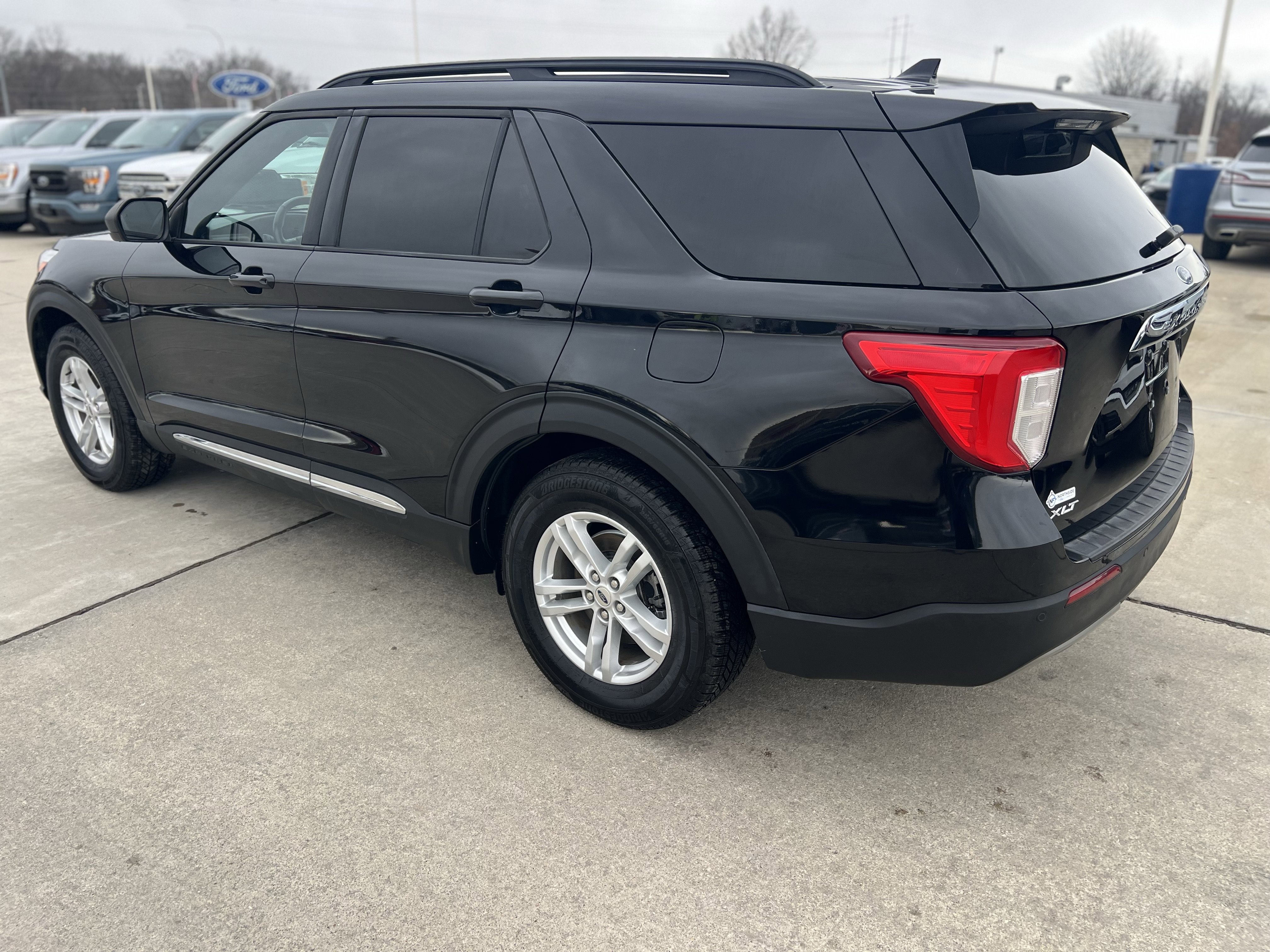 Used 2020 Ford Explorer XLT image 5