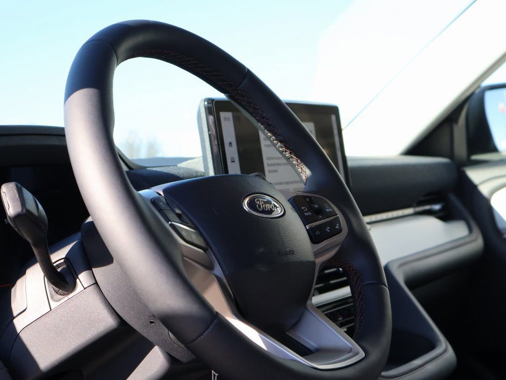 New 2026 Ford Explorer Active w/ Active Comfort Package image 27