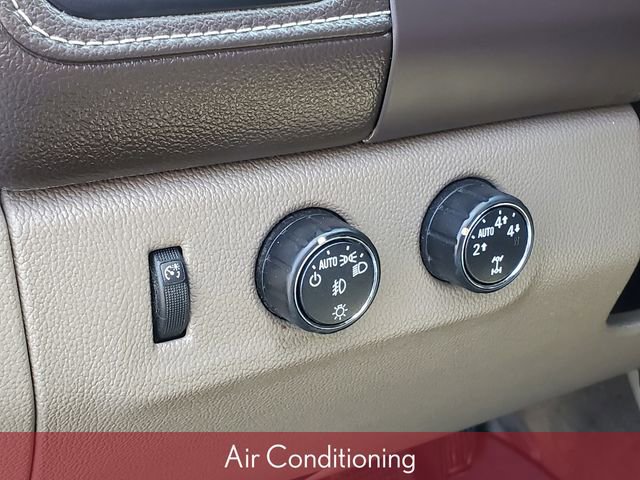 Used 2016 GMC Canyon SLT w/ Driver Alert Package image 17