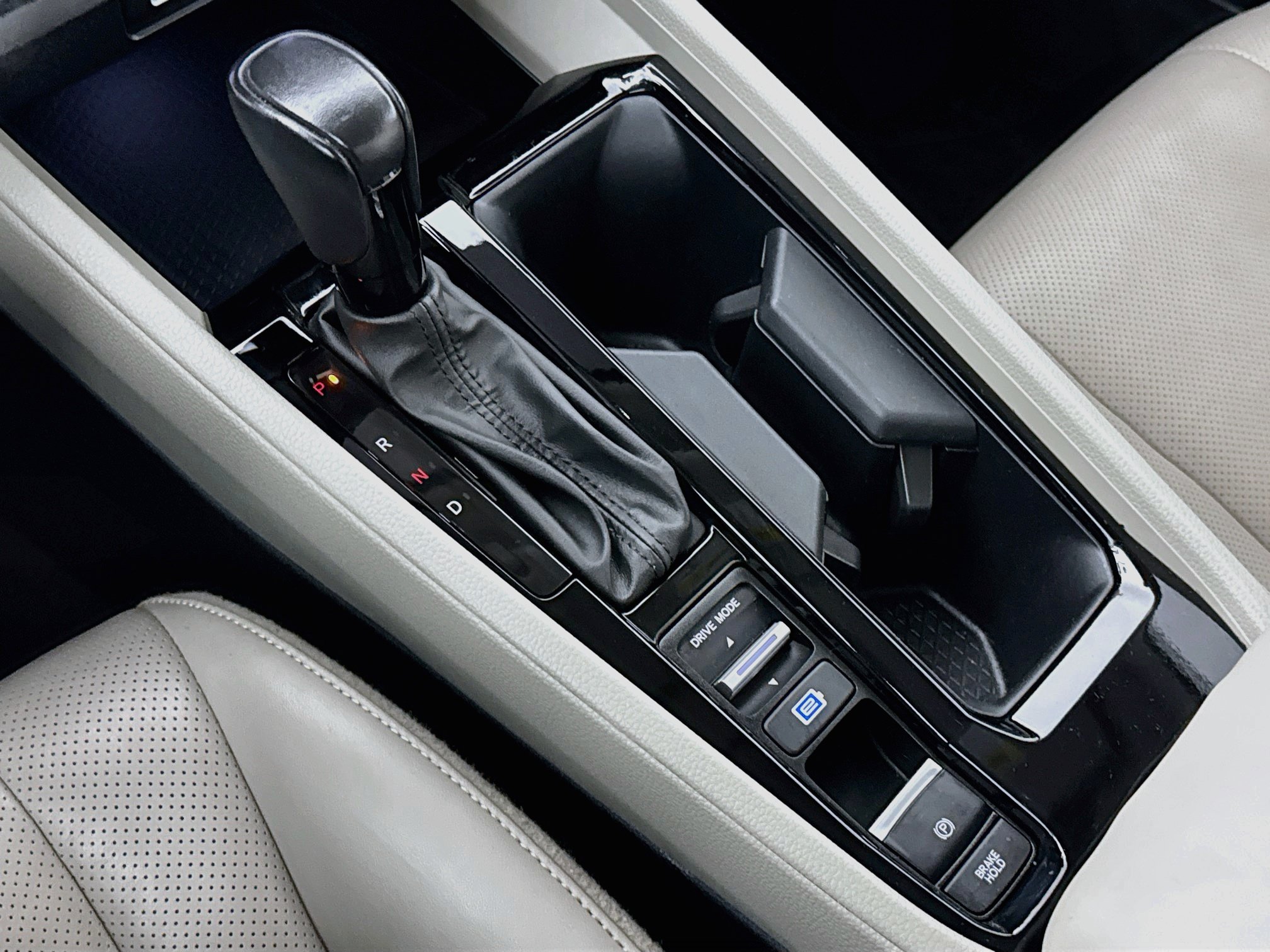Used 2024 Honda Accord EX-L image 16