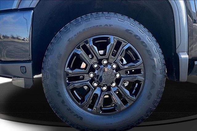 Used 2022 GMC Sierra 3500 Denali w/ Denali Black Diamond Edition image 34