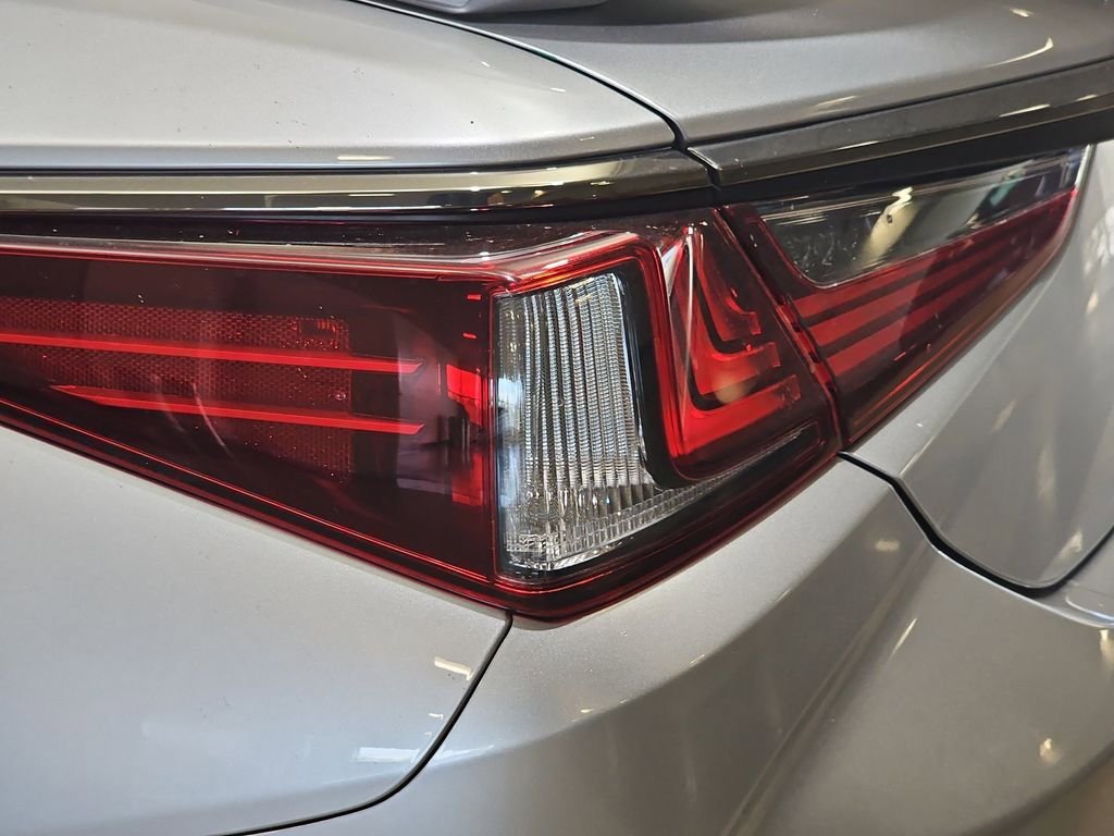 Certified 2023 Lexus ES 350 F Sport w/ Accessory Package (Z2) FWD image 37