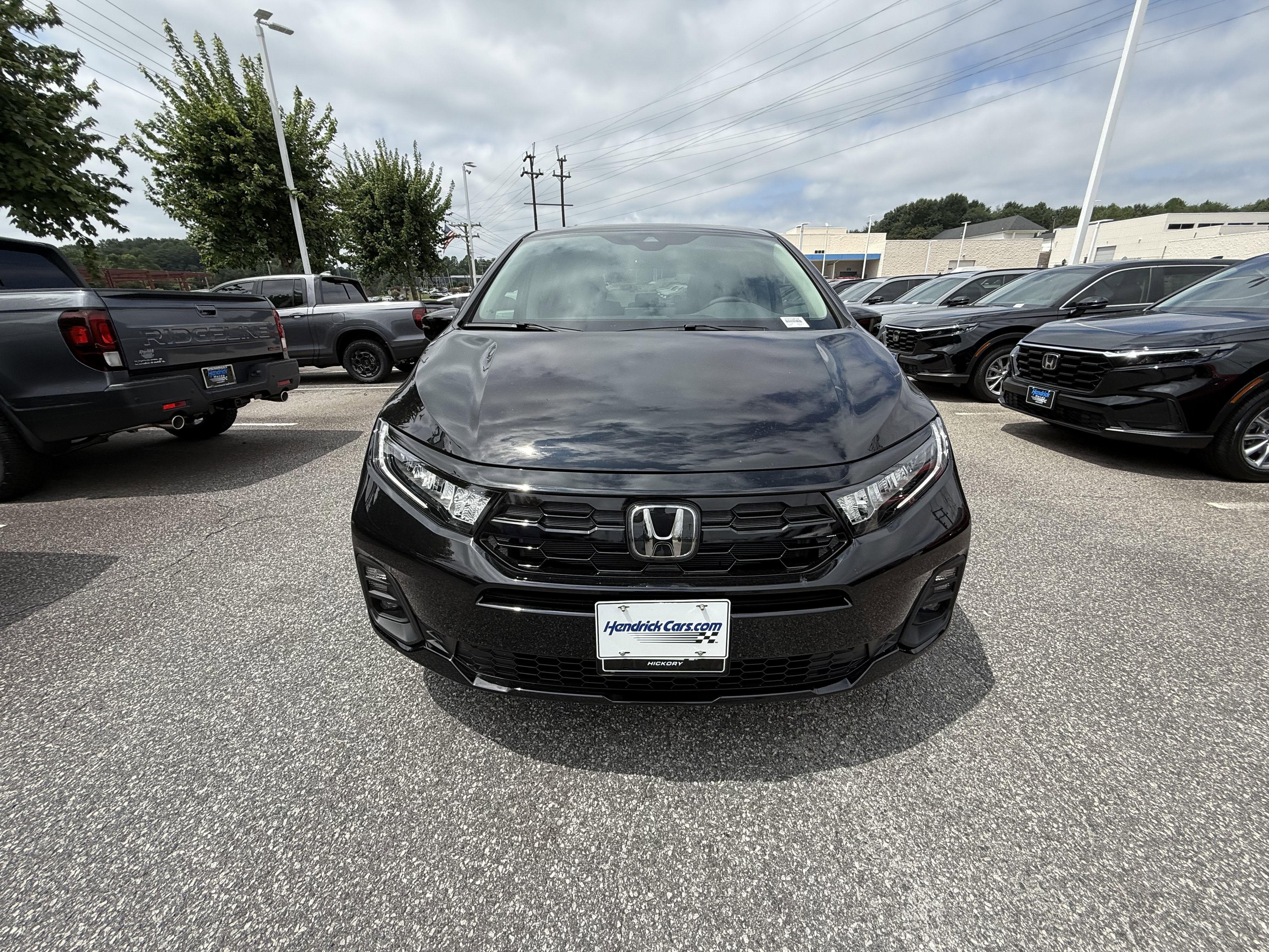 New 2026 Honda Odyssey Touring image 5