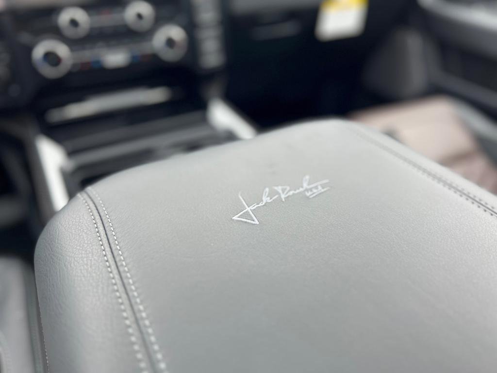 New 2025 Ford F250 Lariat w/ Lariat Ultimate Package image 26