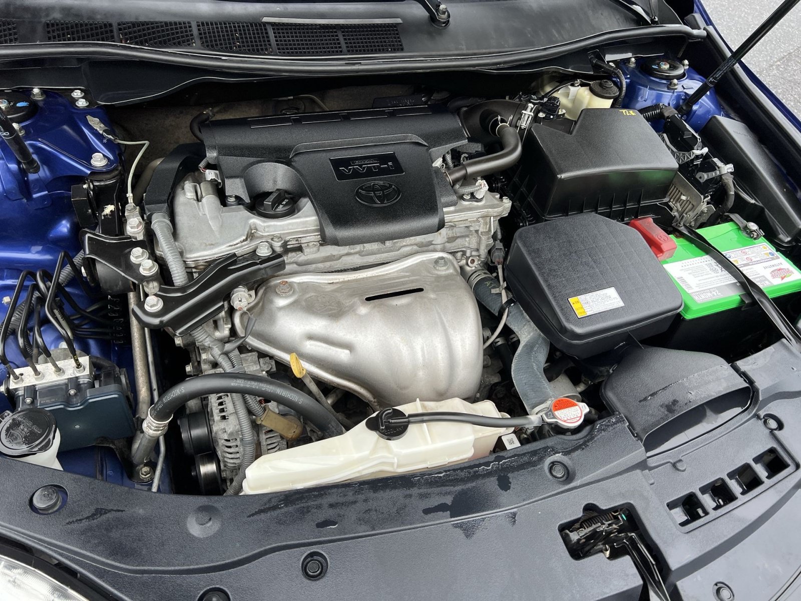 Used 2016 Toyota Camry SE FWD image 26