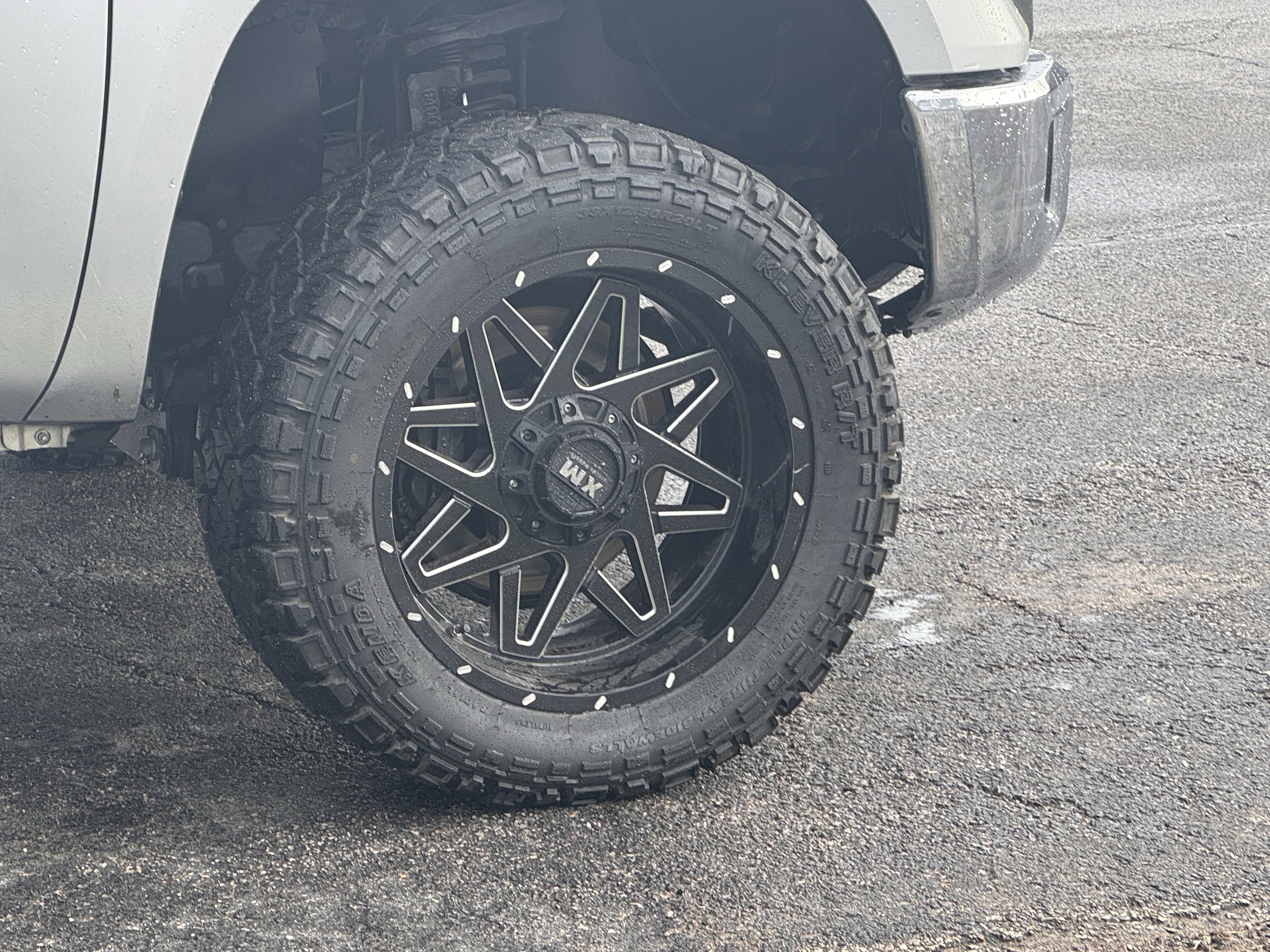 Used 2017 Toyota Tundra Limited image 4