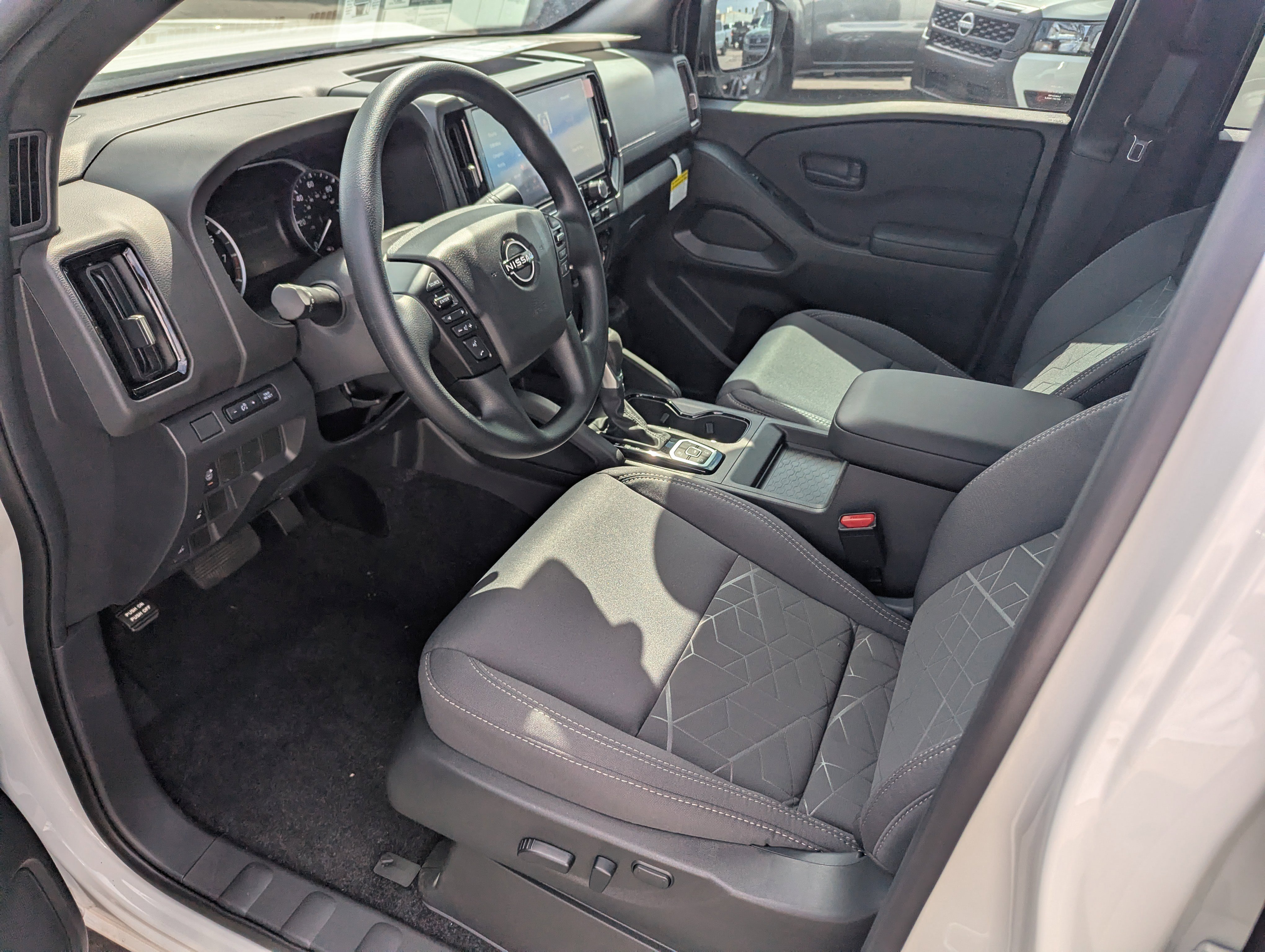 New 2026 Nissan Frontier SV image 10