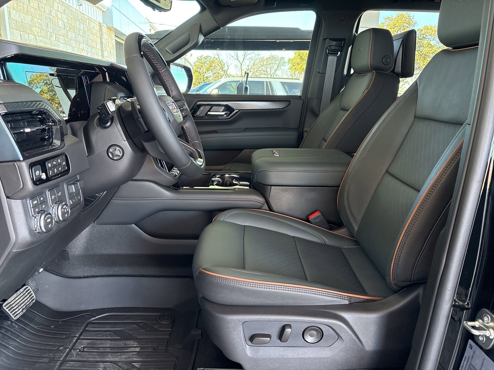 New 2026 GMC Yukon AT4 w/ AT4 Premium Plus Package image 13