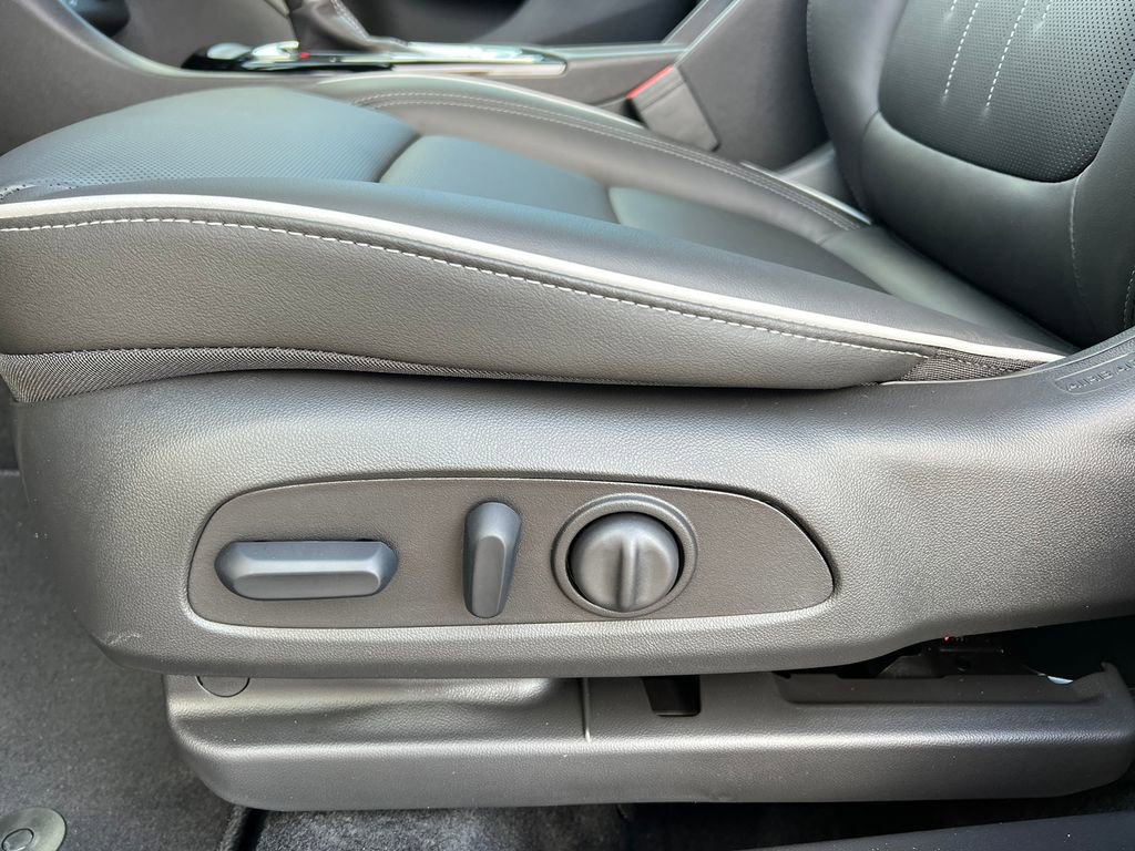 New 2026 Buick Encore GX Avenir w/ Avenir Technology Package image 8