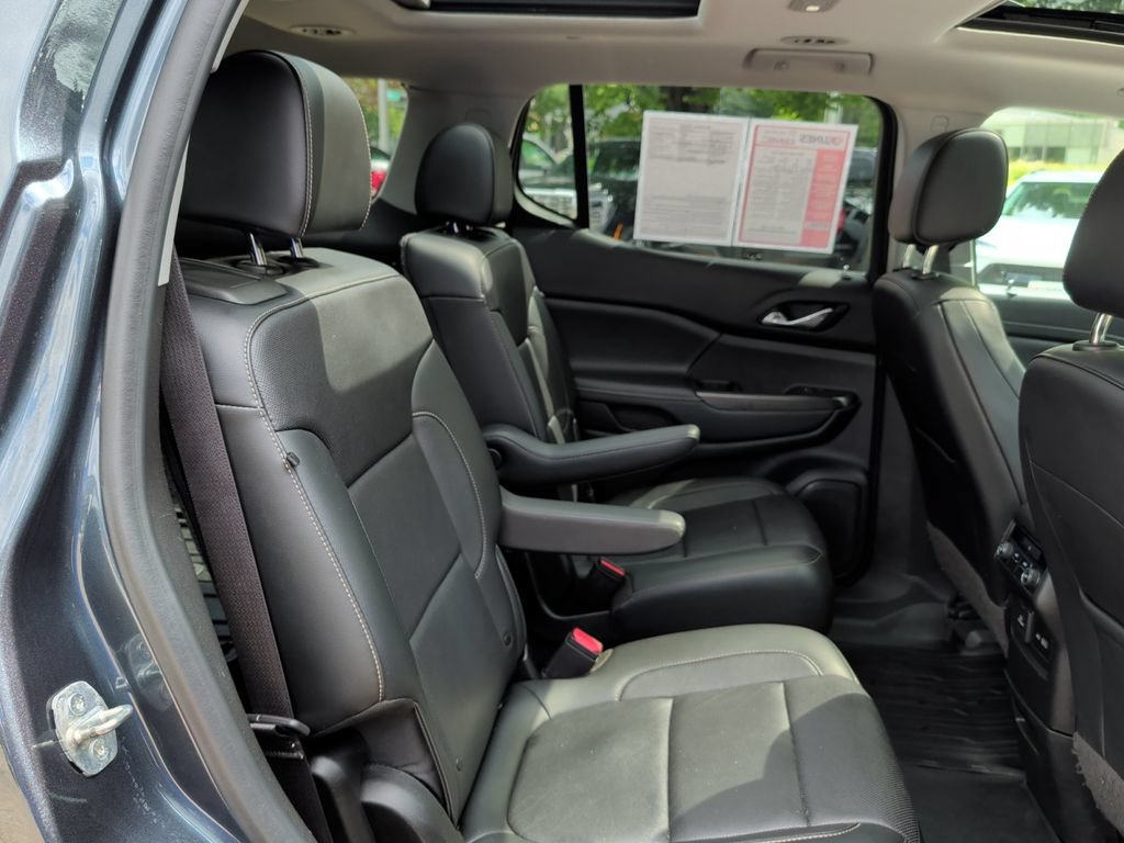 Used 2020 GMC Acadia SLT w/ LPO, Floor Liner Package AWD/4WD image 35