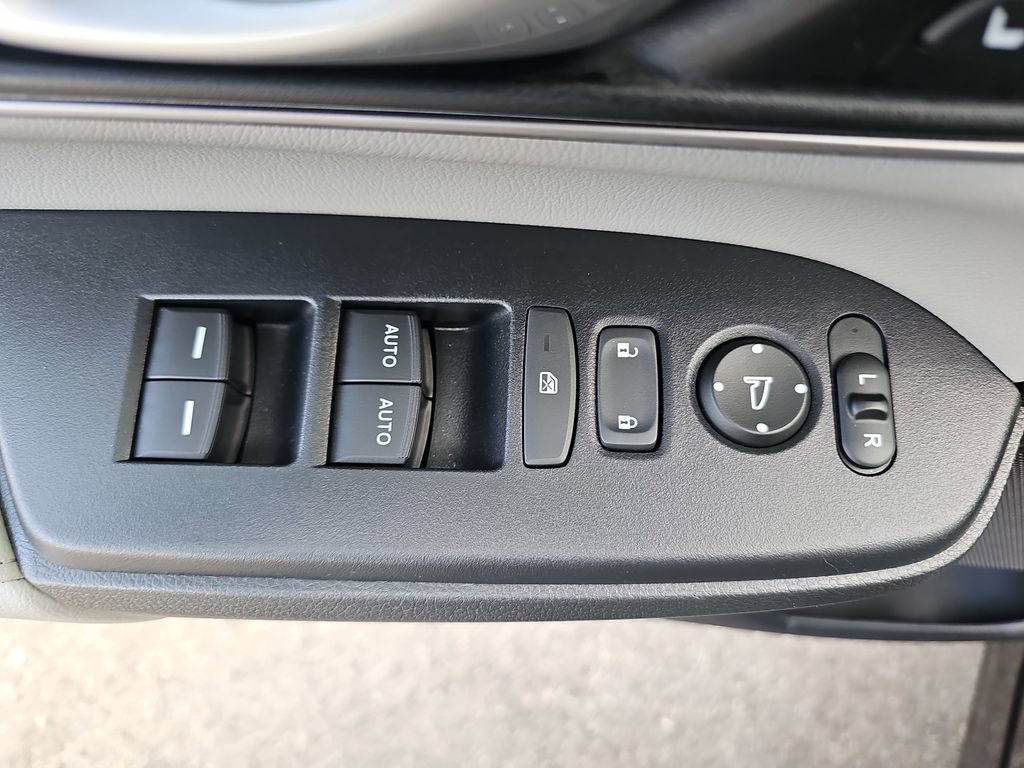 Used 2020 Honda CR-V EX-L image 32