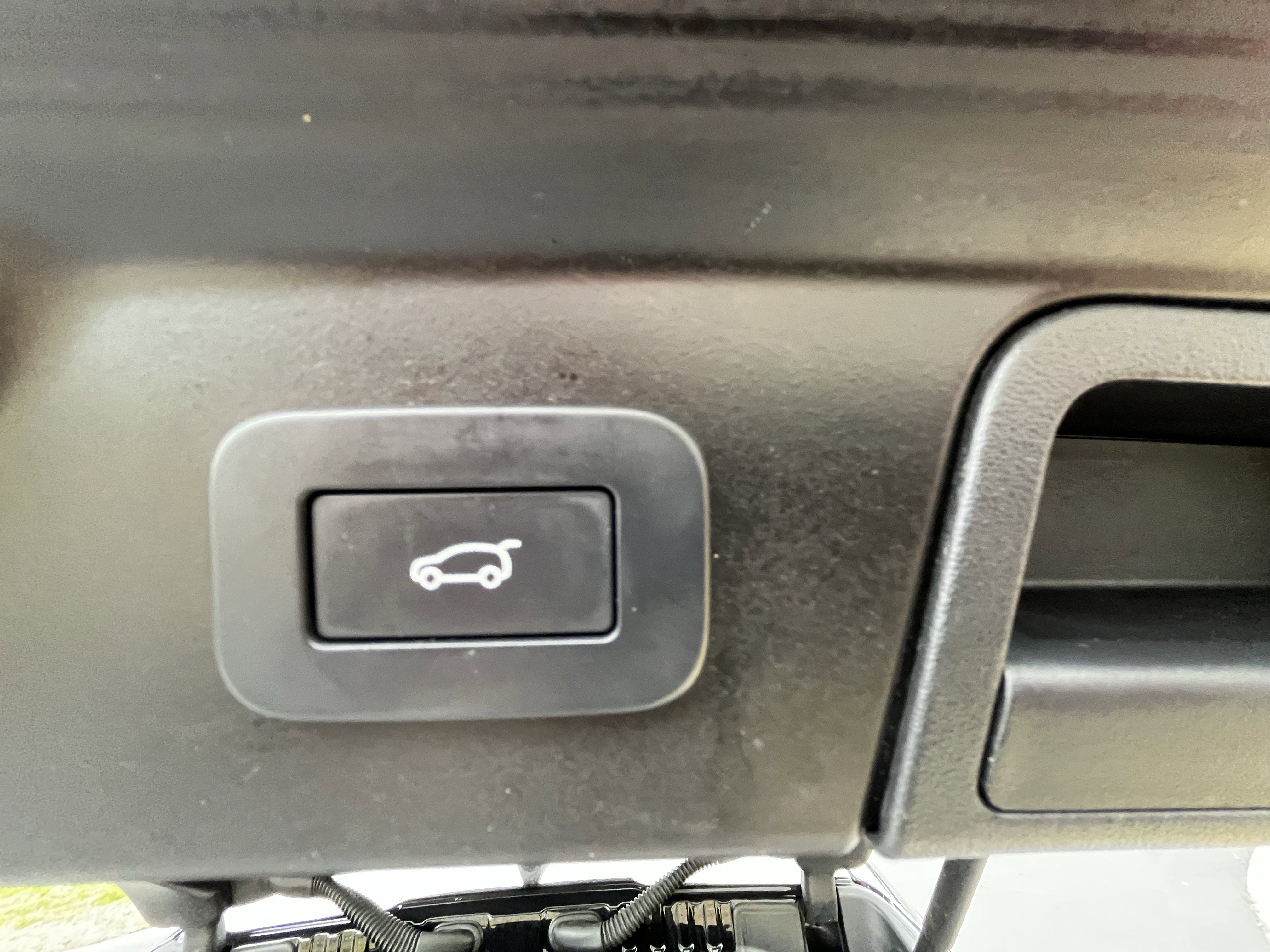 Certified 2023 Land Rover Range Rover Velar S image 29