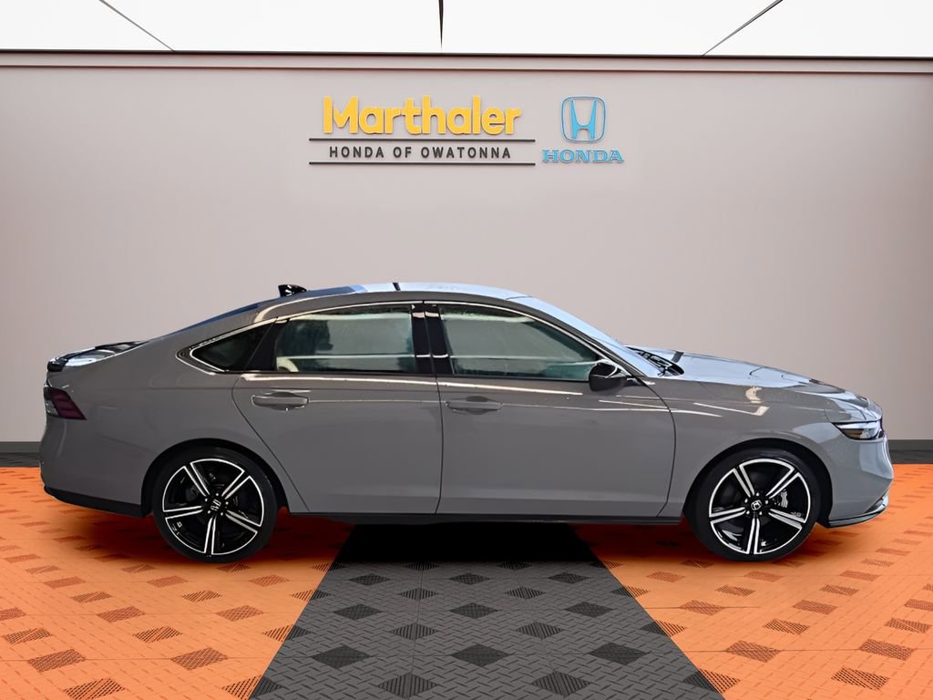 Used 2023 Honda Accord Sport image 6