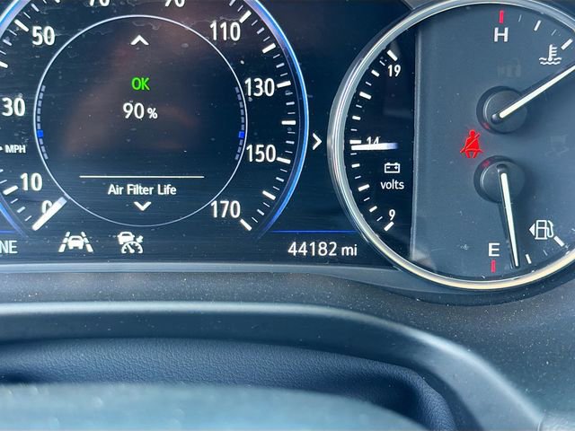 Used 2024 Buick Enclave Avenir w/ Avenir Technology Package FWD image 43