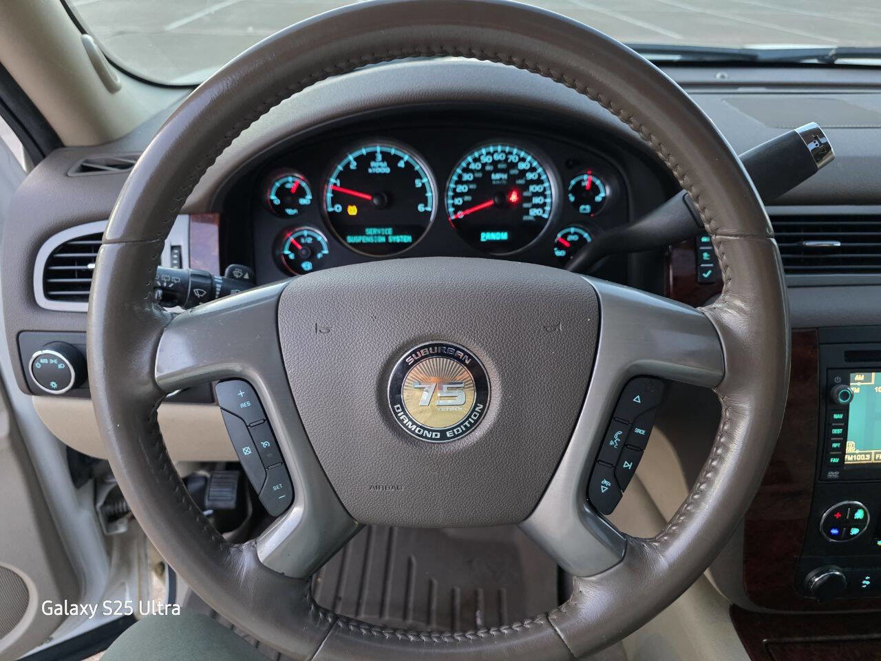 Used 2010 Chevrolet Suburban LTZ AWD/4WD image 31