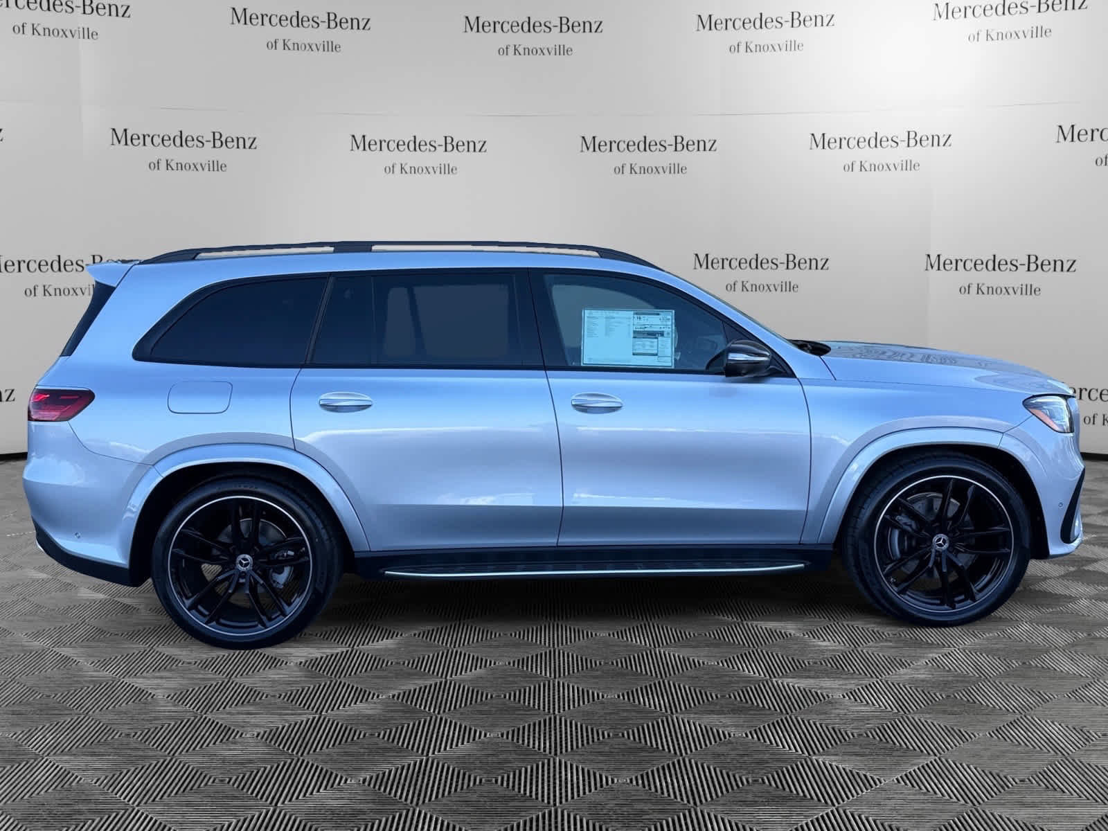 New 2025 Mercedes-Benz GLS 580 4MATIC image 6