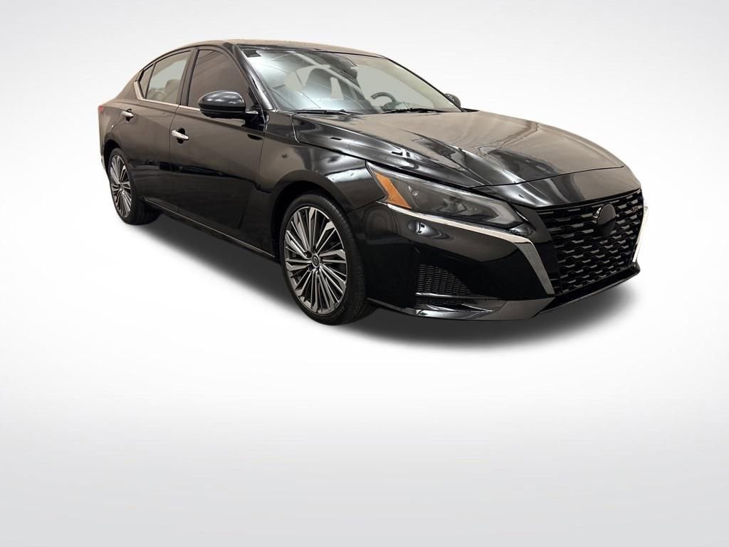 Used 2023 Nissan Altima 2.5 SL FWD image 3
