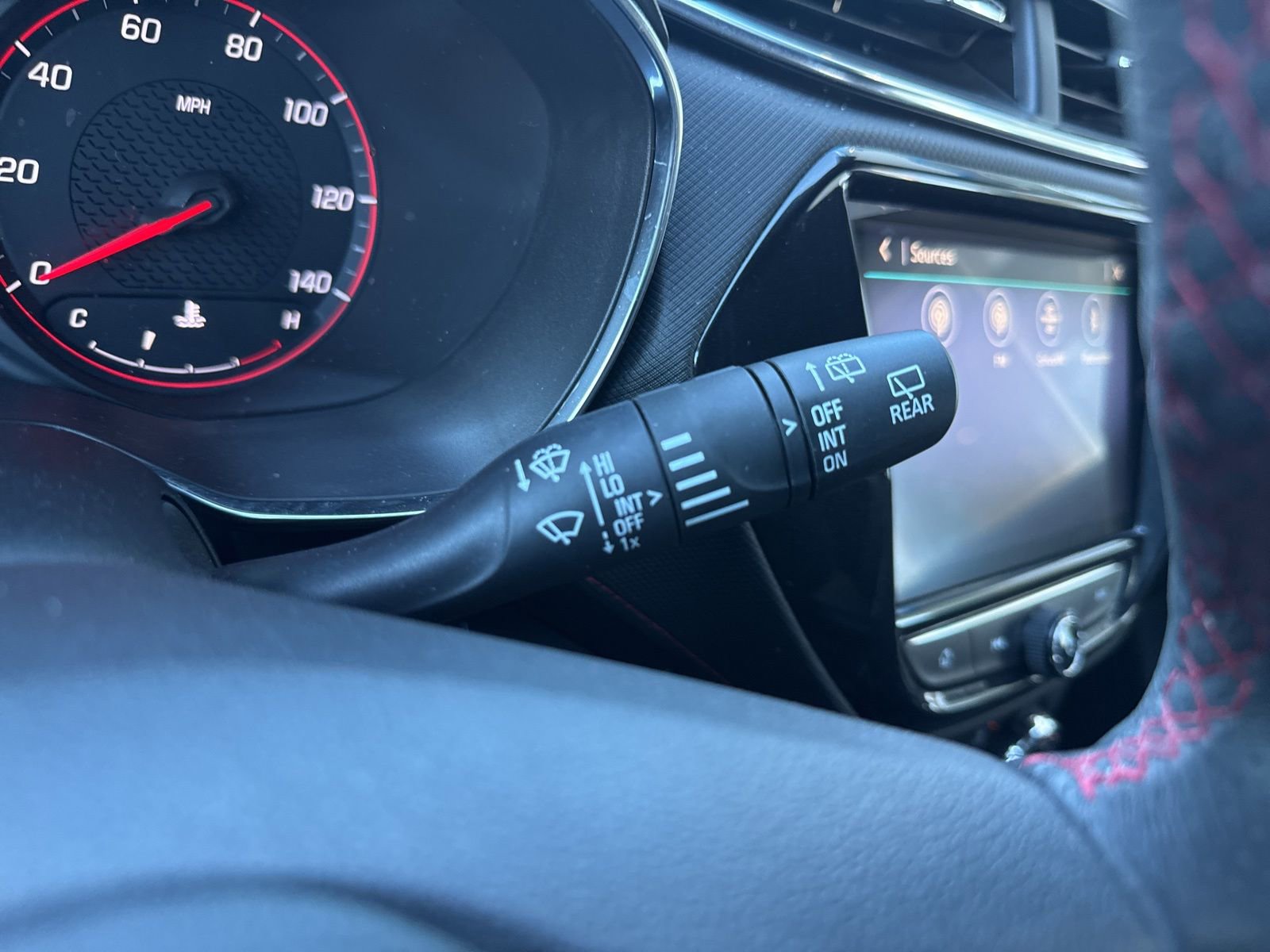 Used 2023 Chevrolet TrailBlazer RS w/ Convenience Package image 34