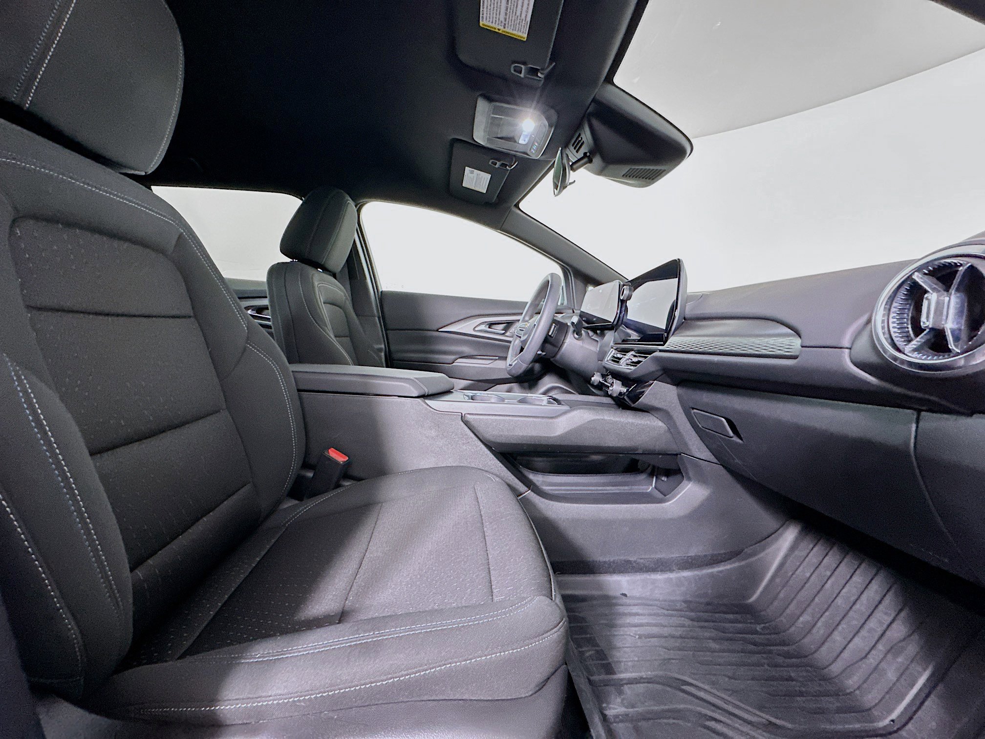 Used 2025 Chevrolet Equinox EV LT image 31