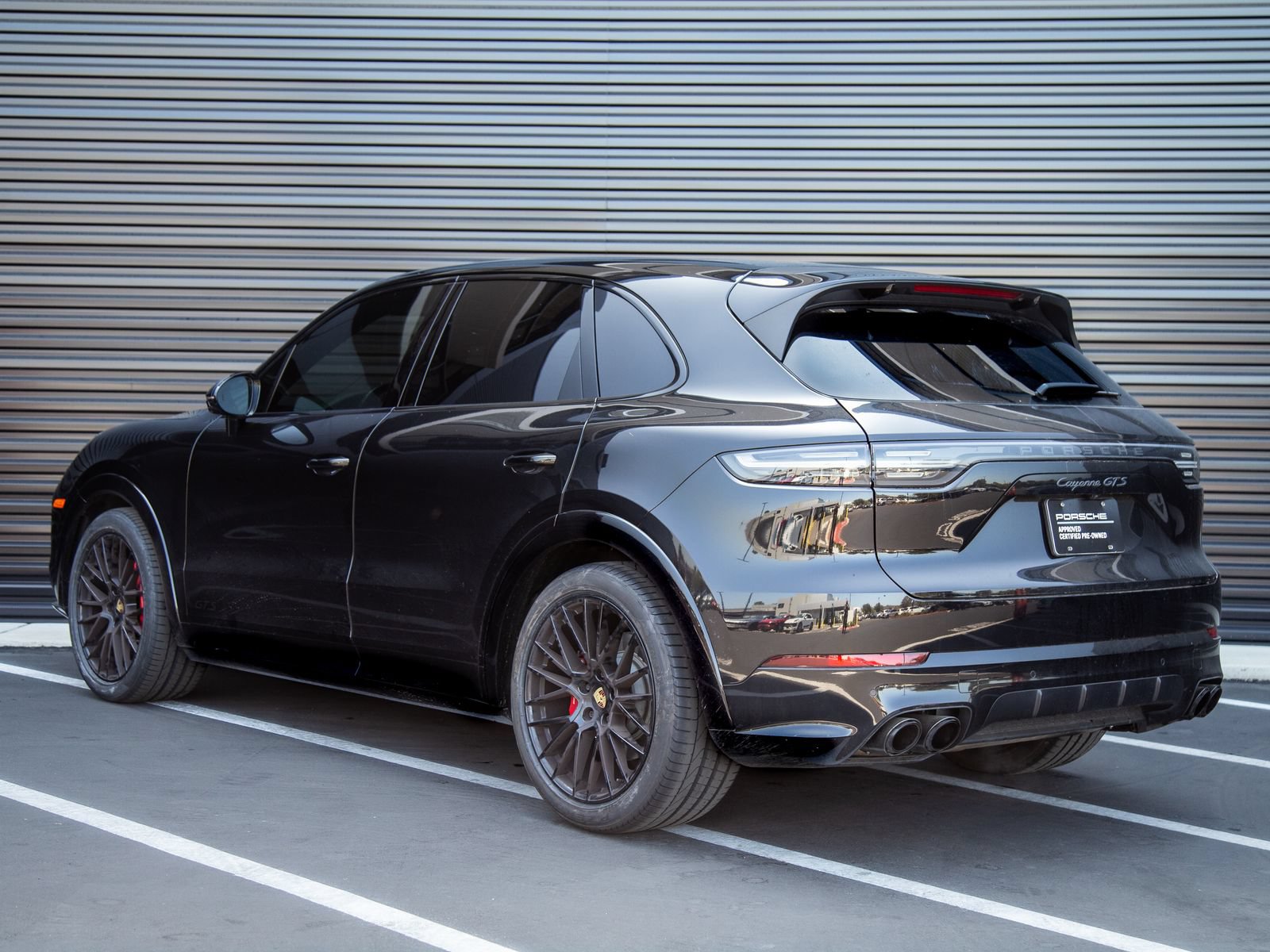 Certified 2023 Porsche Cayenne GTS AWD/4WD image 3