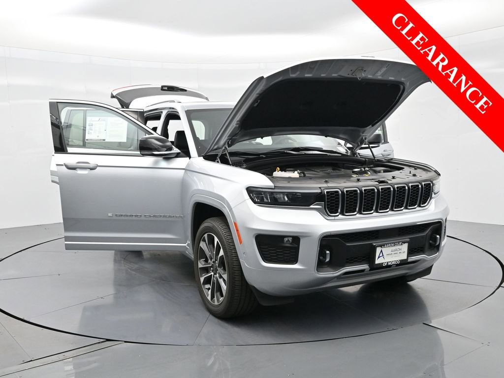 Used 2023 Jeep Grand Cherokee Overland image 32
