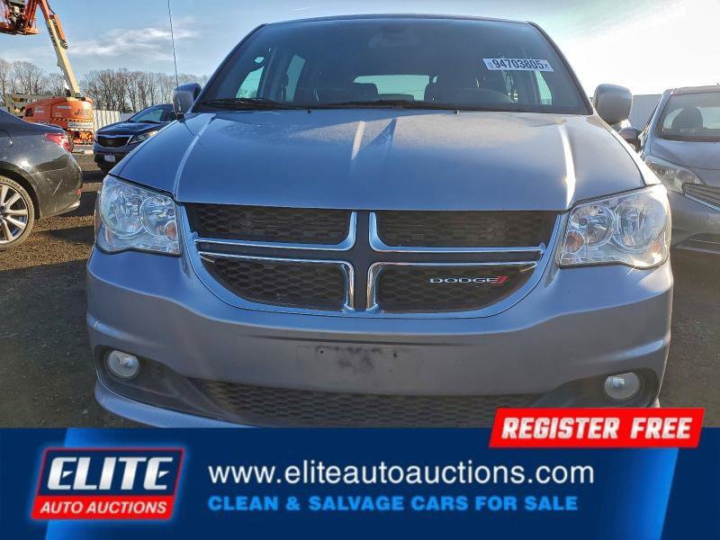 Used 2019 Dodge Grand Caravan SXT image 10