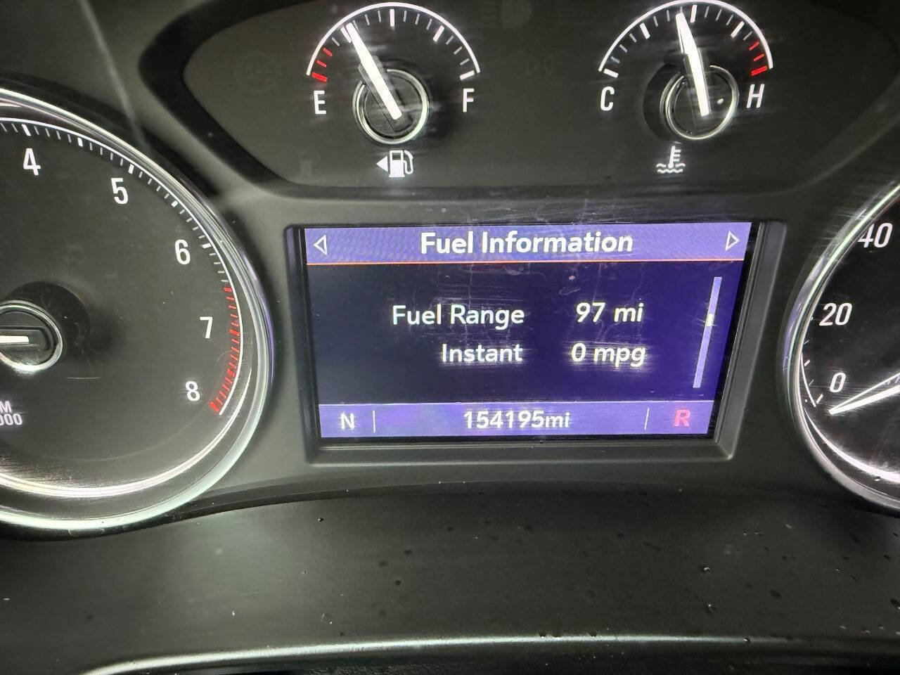 Used 2020 Buick Enclave Essence image 42