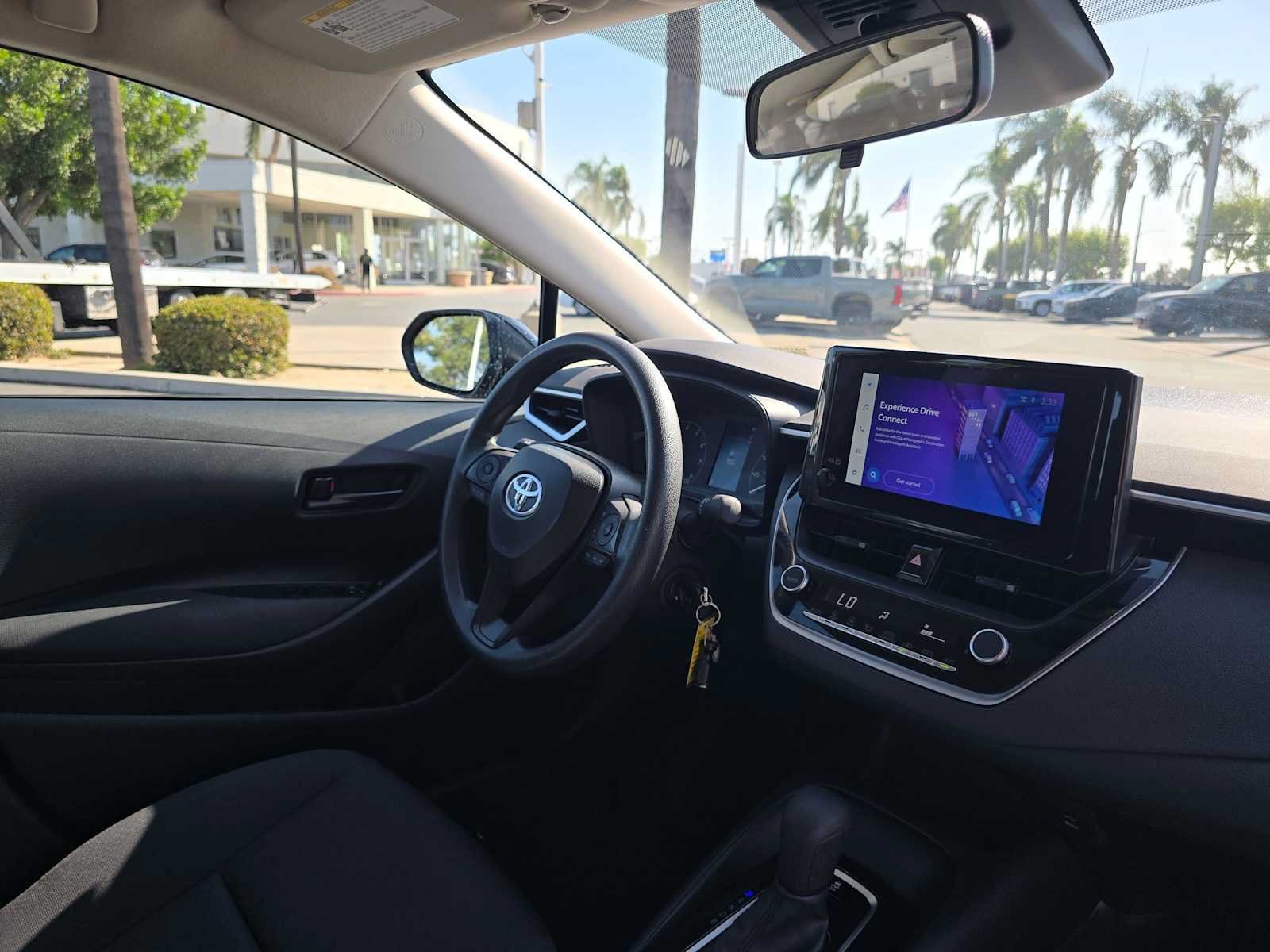 Used 2025 Toyota Corolla LE FWD image 11