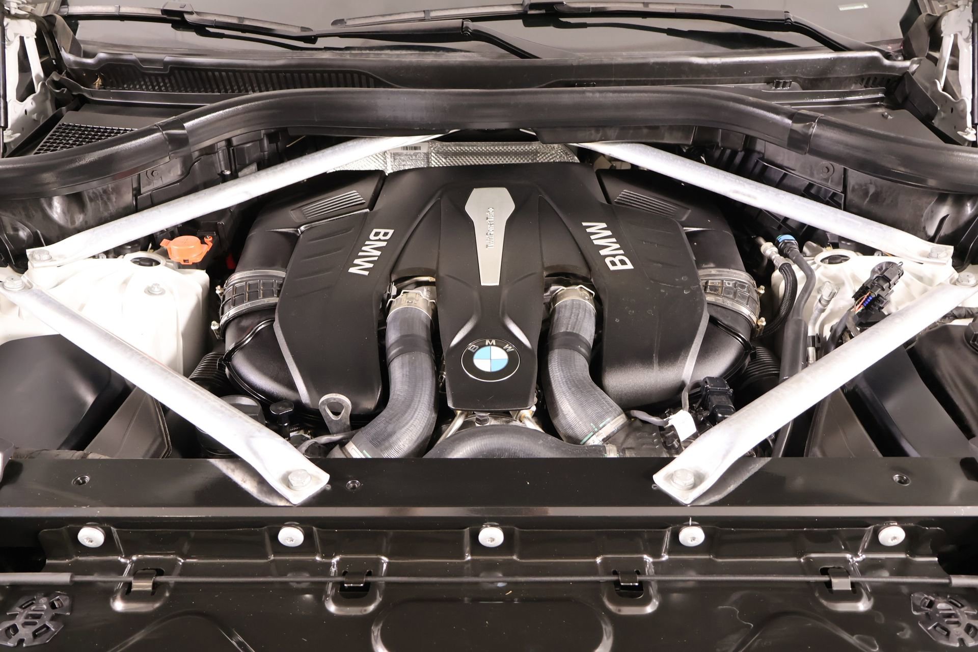 Used 2019 BMW X5 xDrive50i w/ M Sport Package image 22