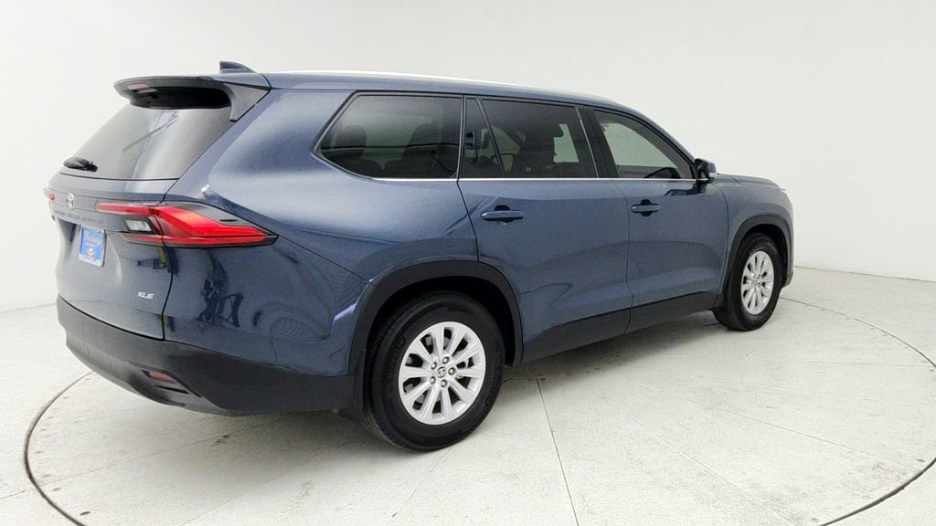 Used 2024 Toyota Grand Highlander XLE image 8