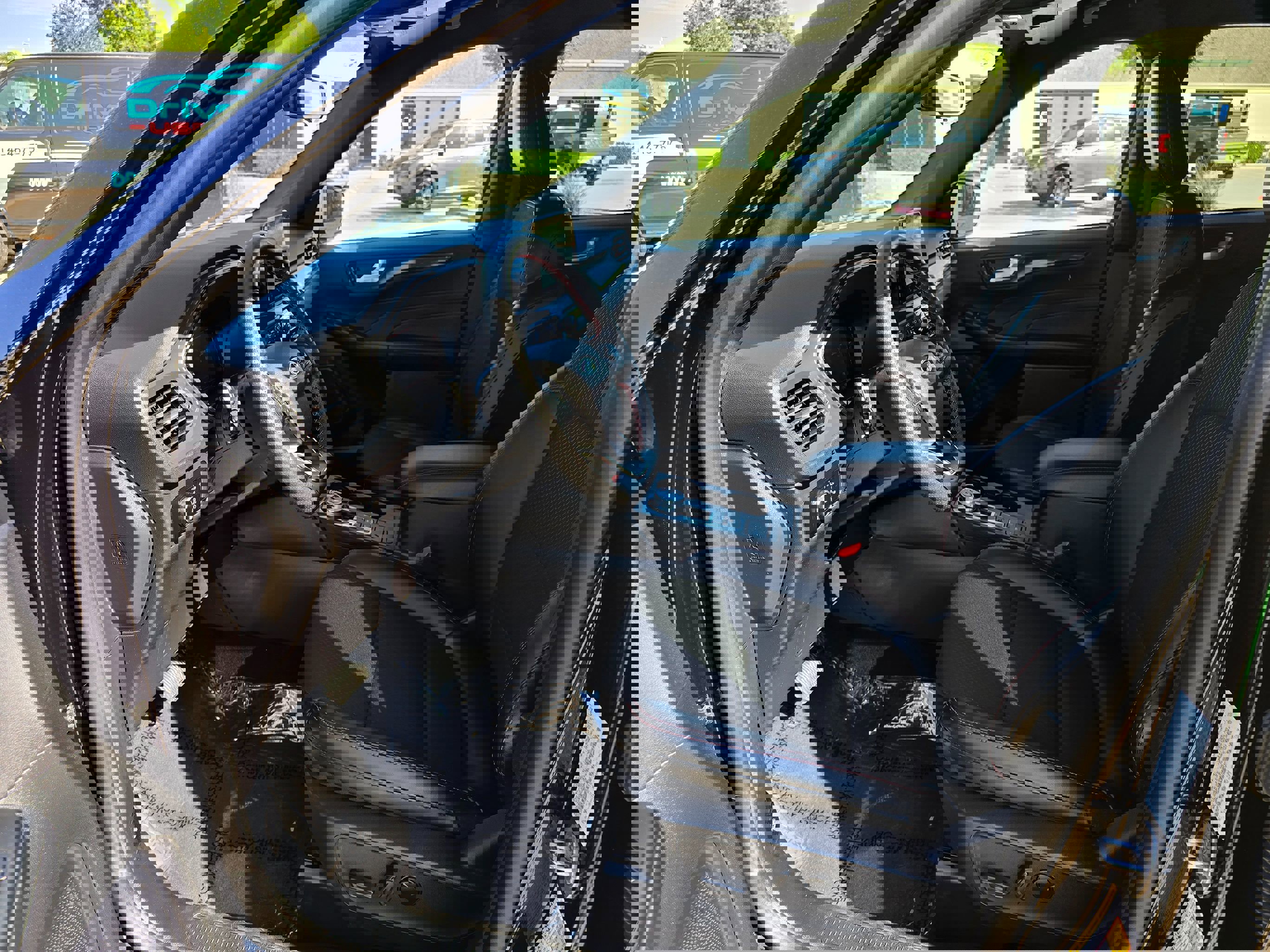 Used 2025 Ford Escape ST-Line image 15
