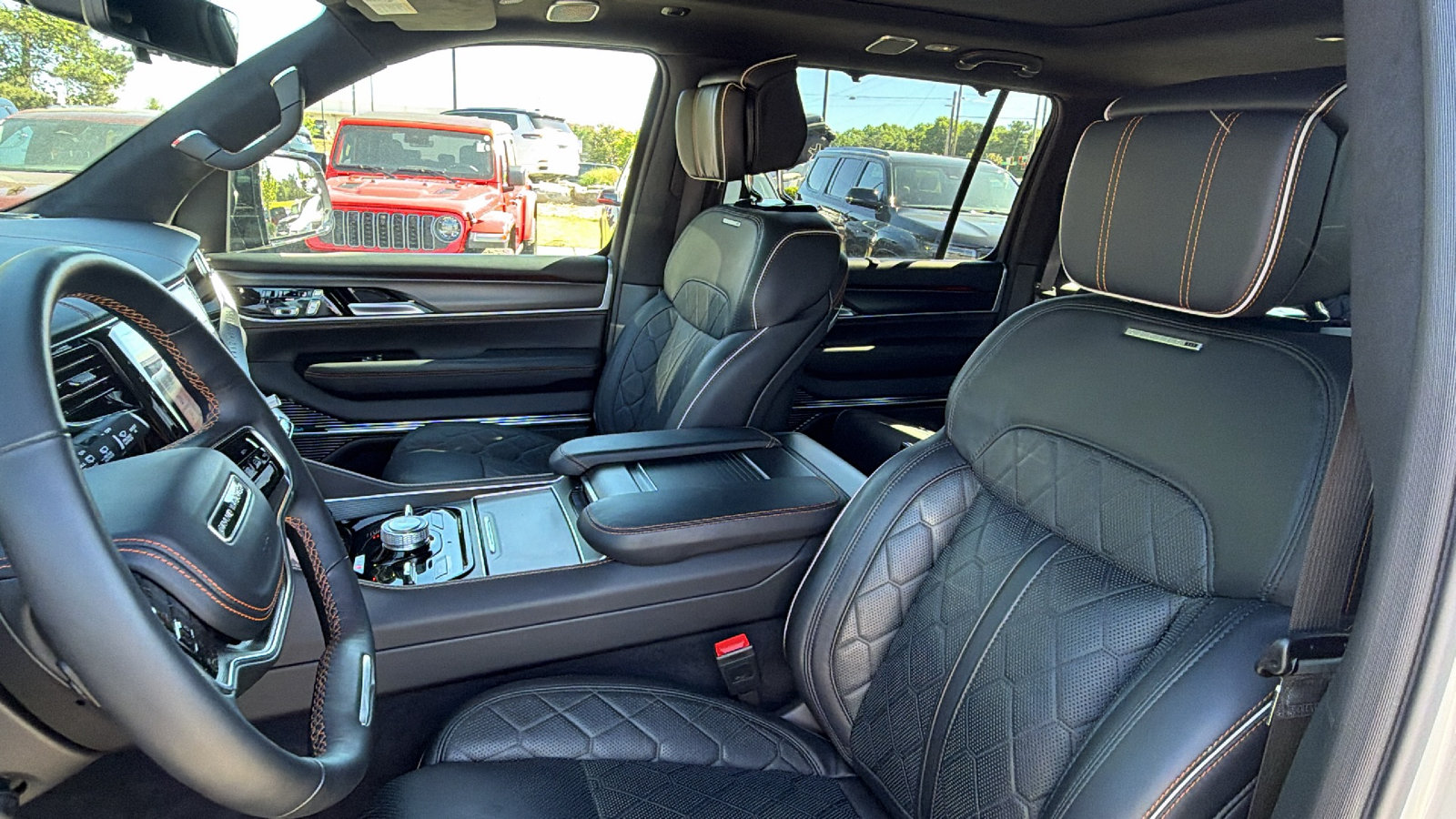 Certified 2025 Jeep Grand Wagoneer Series III w/ Quick Order Packagew 28T AWD/4WD image 18