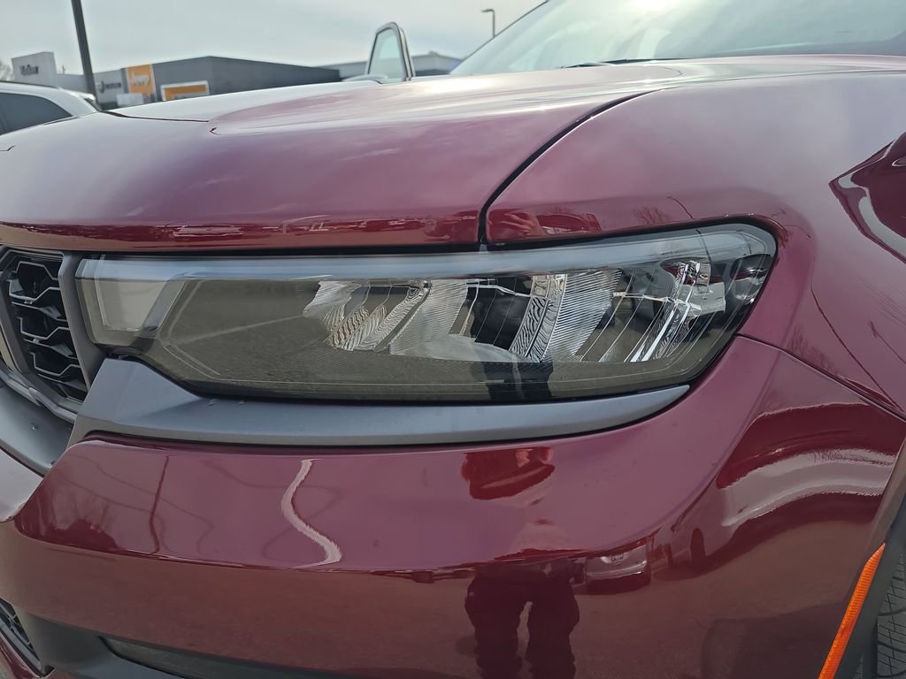 New 2026 Jeep Grand Cherokee Limited image 32